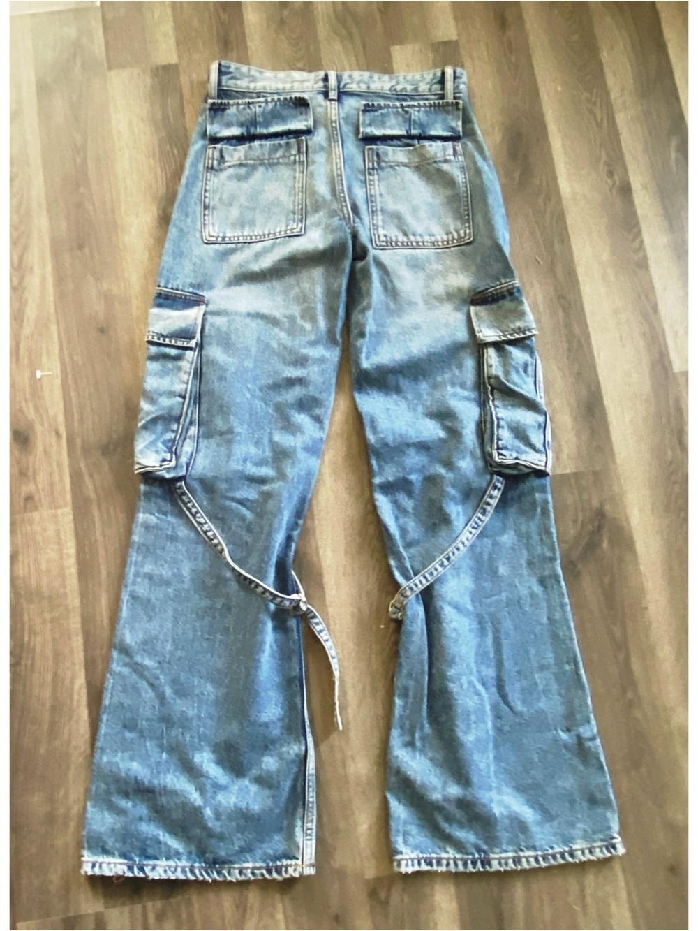 ZARA Wide Leg Cargo Relaxed Jeans - Picture 9 of 9